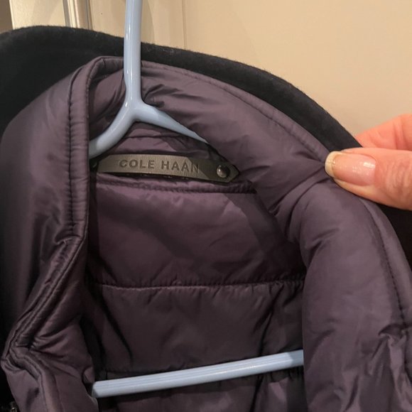 Cole Haan Wool Coat with zip out lining/coat - Picture 7 of 8